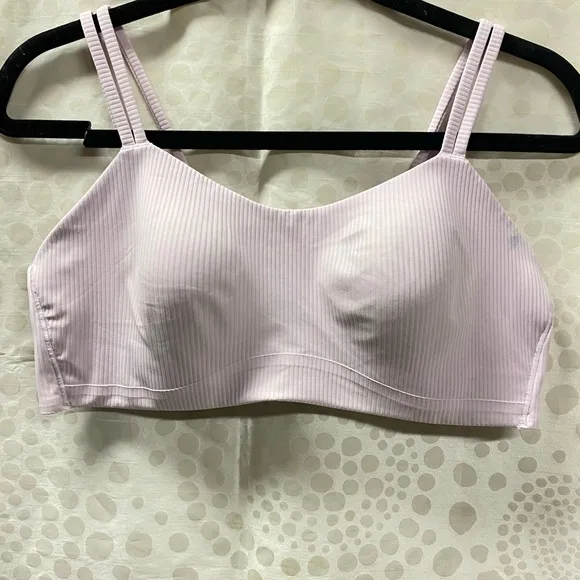 1028 -Lululemon Like a Cloud Bra *Light Support, B/C CupStrawberry Milkshake