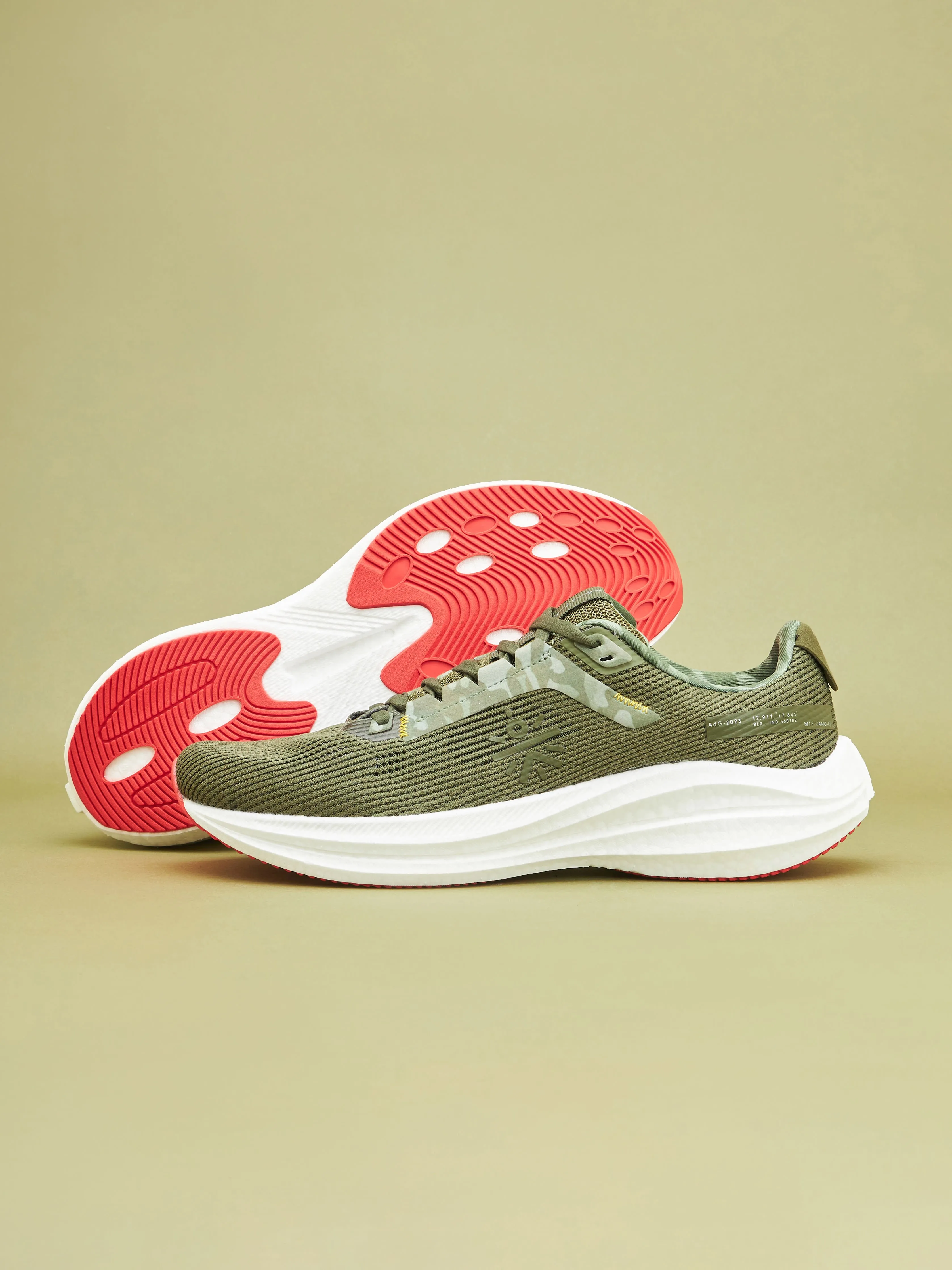 cult Versa DFNDR Men Running Shoes - Olive