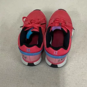 EUC boys Nike JA 1 FUEL sneakers