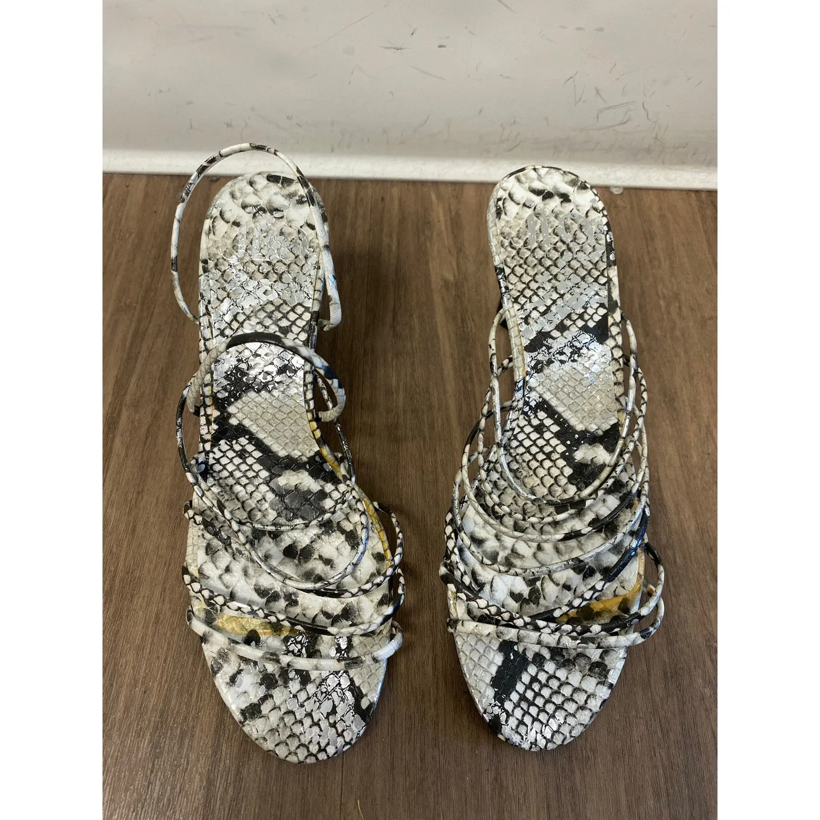 J Lo Snake Skin Strappy Sandals Sz 7.5