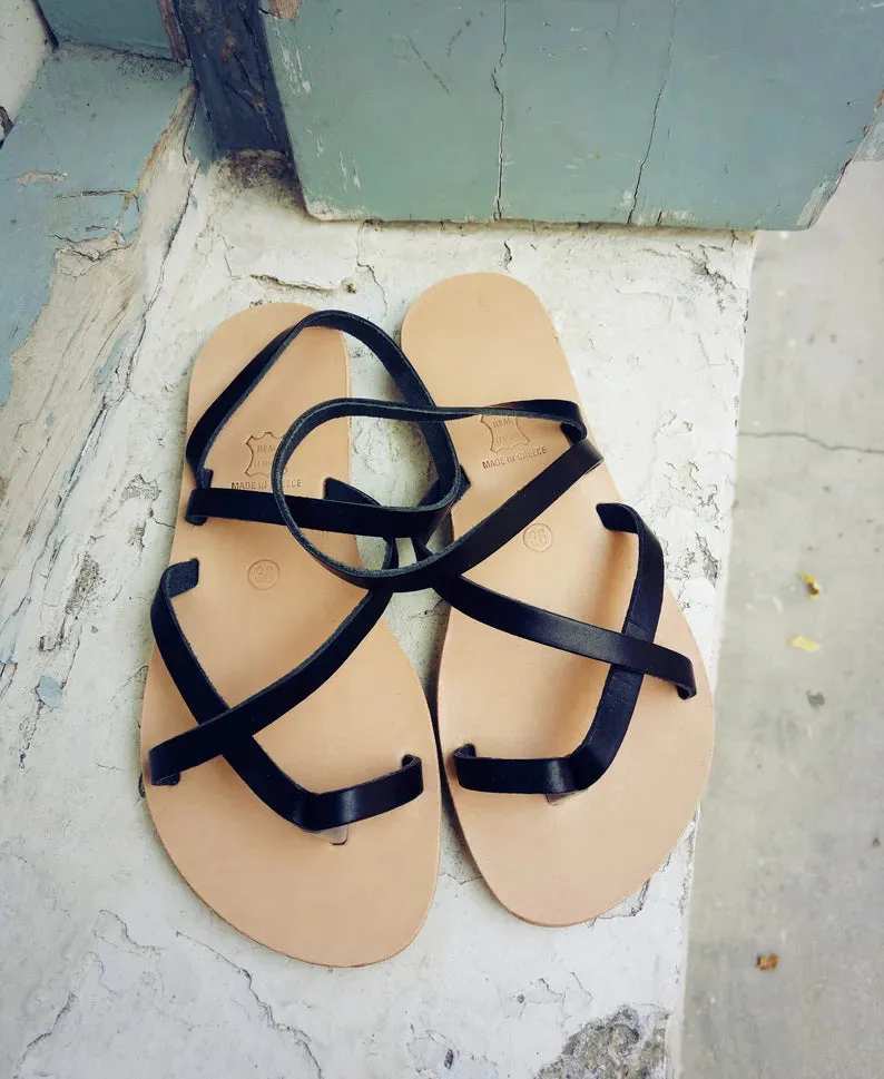 Leather sandals for women