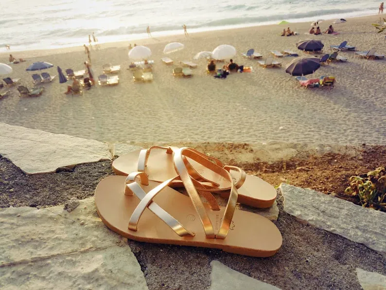 Leather sandals for women
