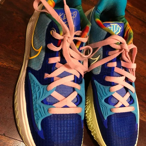 Nike Kyrie Low 4 Dynasty &quot;Keep Sue Fresh&quot; Blue Sneakers Men’s Sz 8