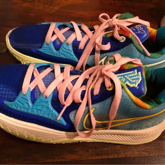 Nike Kyrie Low 4 Dynasty &quot;Keep Sue Fresh&quot; Blue Sneakers Men’s Sz 8