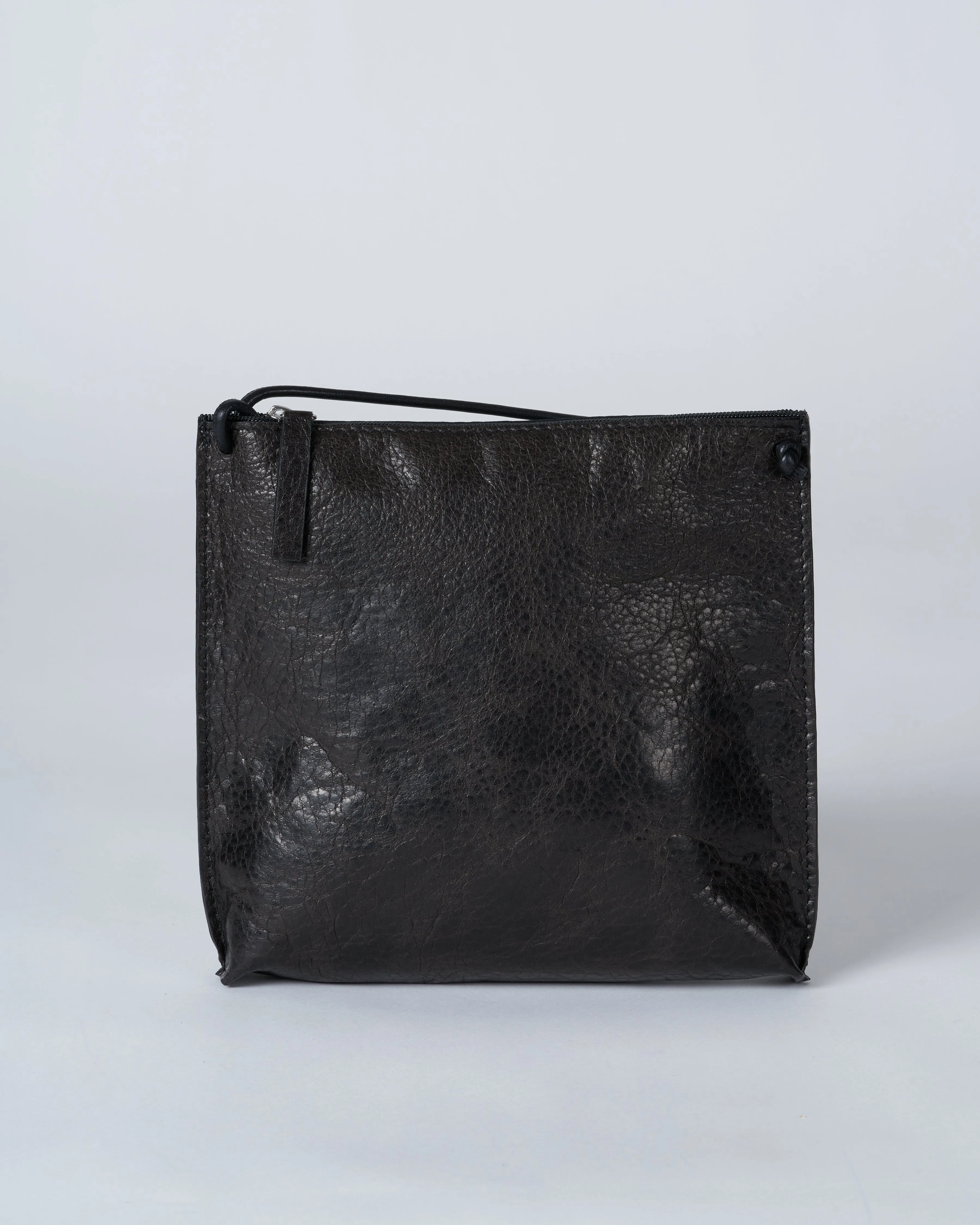 strappy pouch - sable ovino