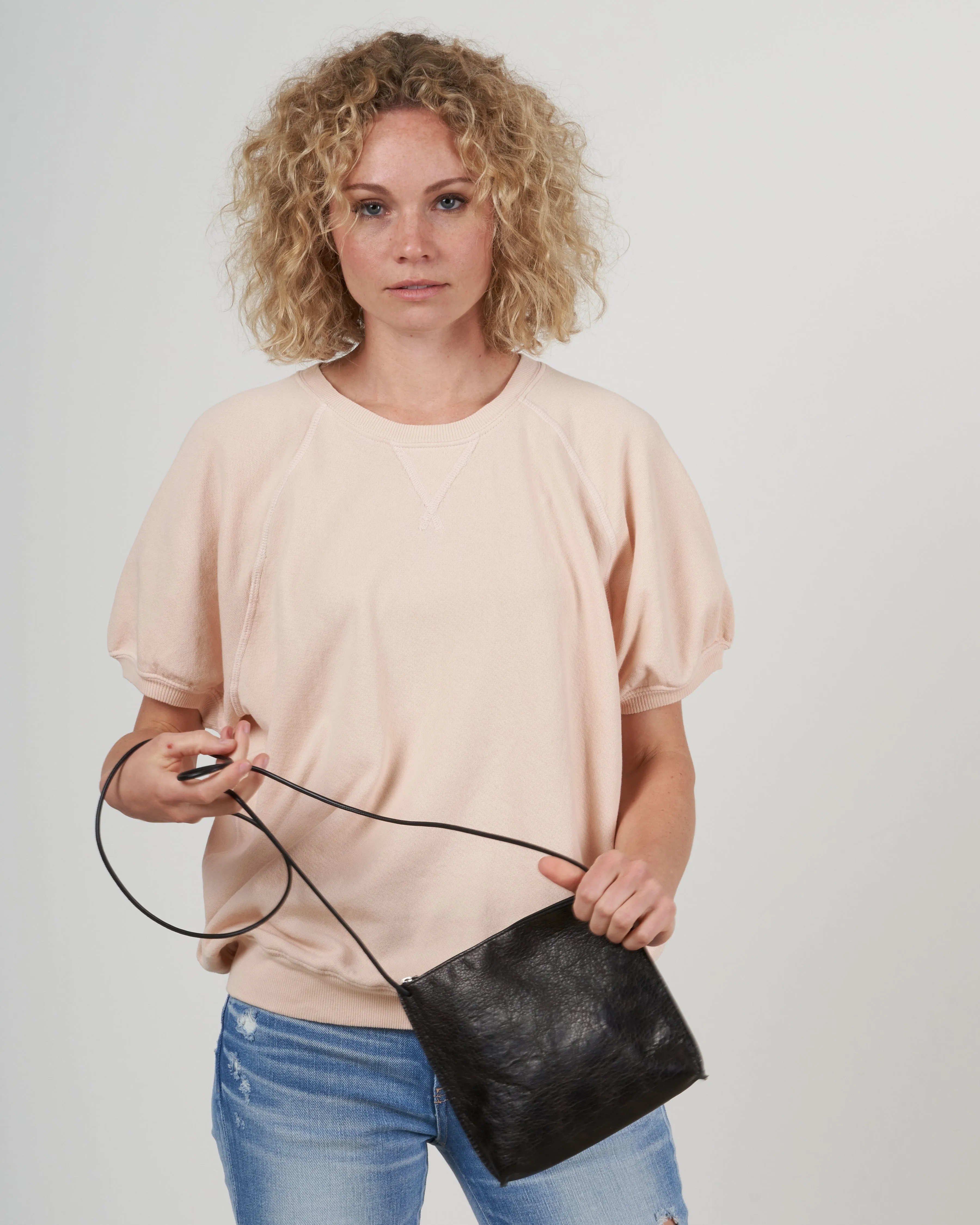 strappy pouch - sable ovino