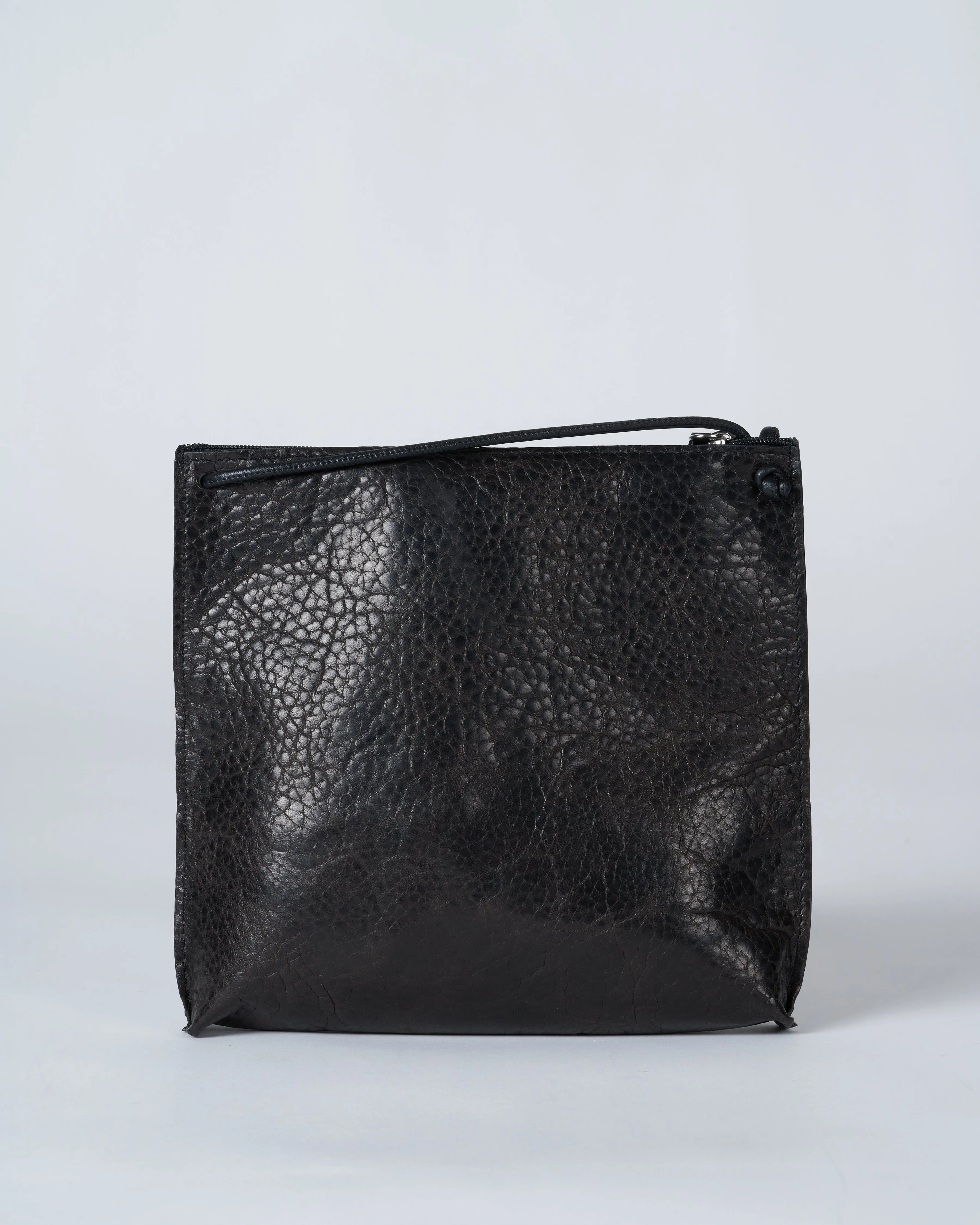 strappy pouch - sable ovino