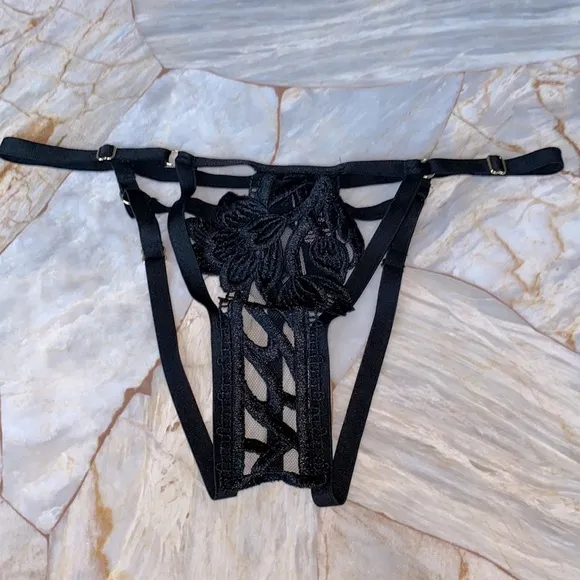 Victoria’s Secret Floral Band Strappy Bikini Ouvert Open Panty XS