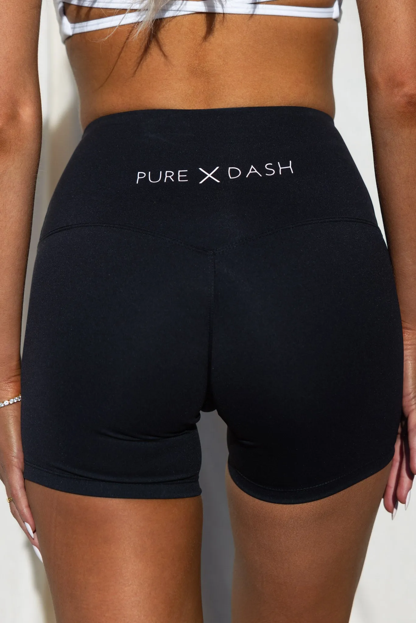 Vital High Rise Short - Black