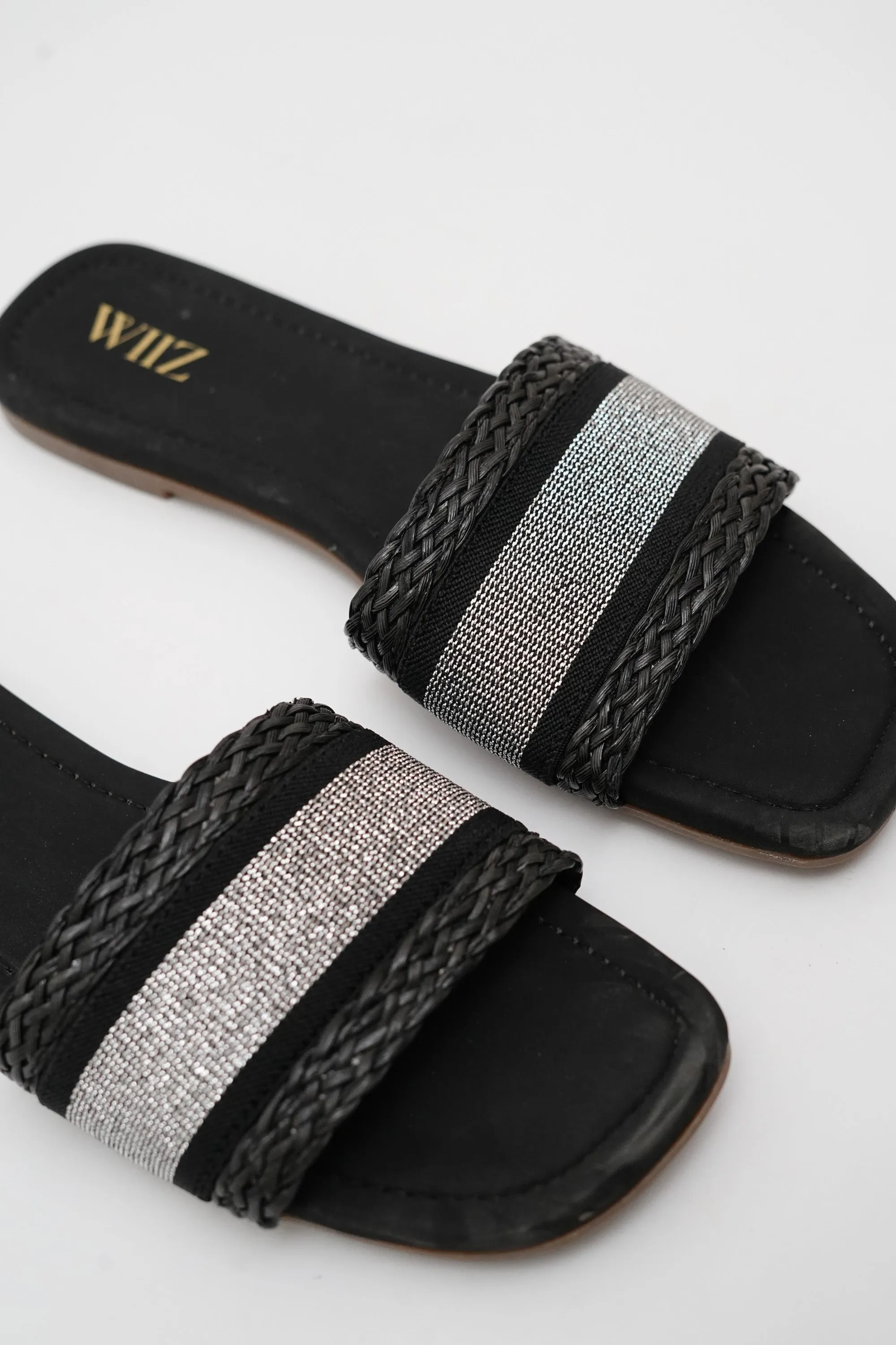 WIIZ WOMEN'S BLACK WOVEN STRAP GLITTER SLIDES