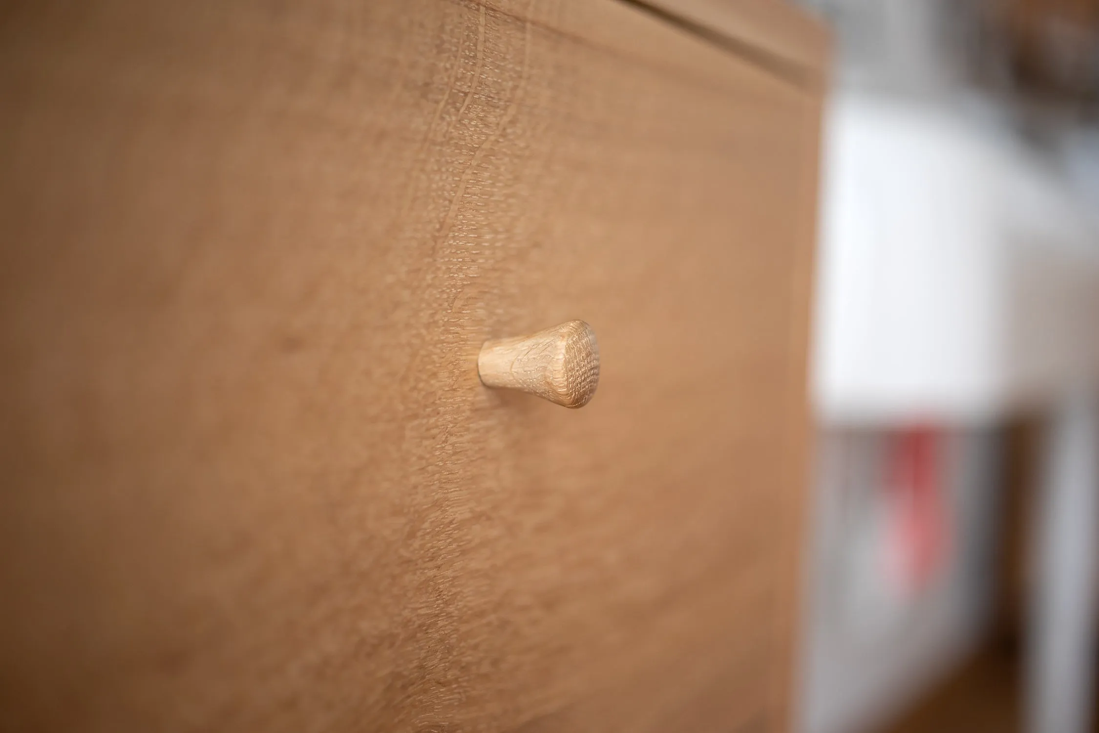 ZYGO SIDEBOARD